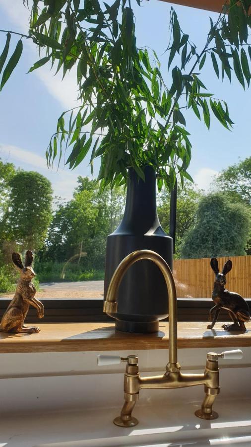 Finest Retreats - Blackbarn Wood Balsham Exterior foto
