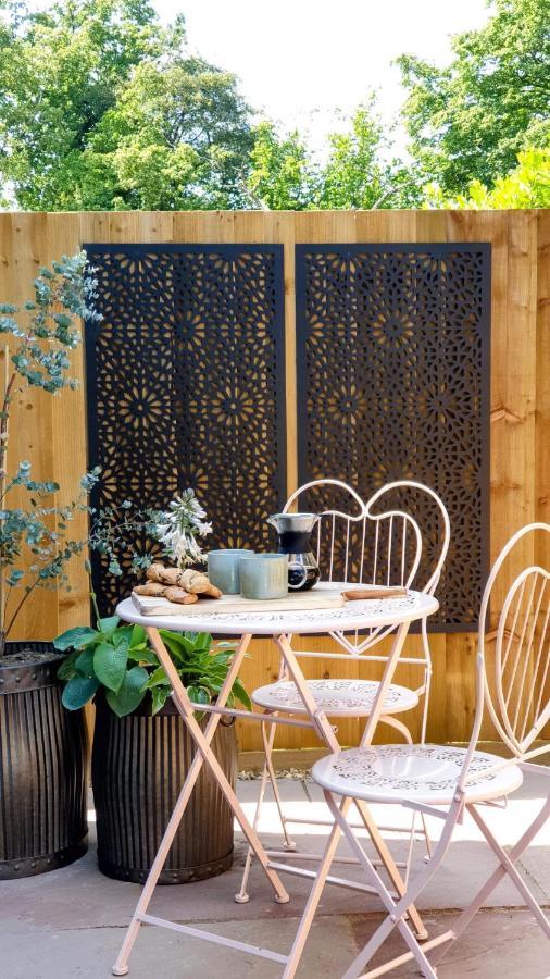 Finest Retreats - Blackbarn Wood Balsham Exterior foto